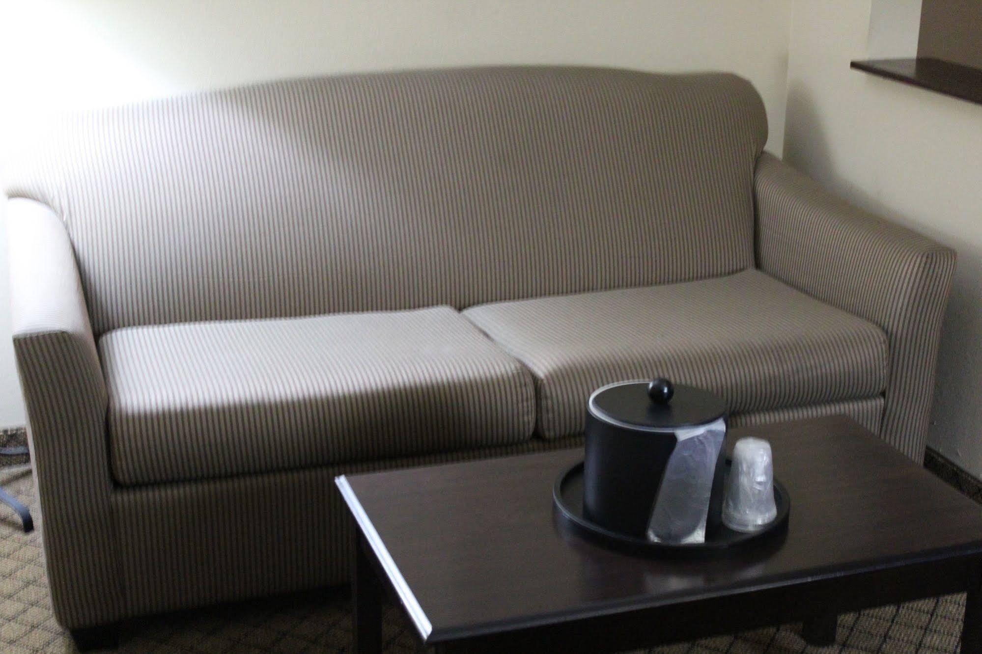 Holiday Inn Express Hotel & Suites Sedalia By Ihg מראה חיצוני תמונה
