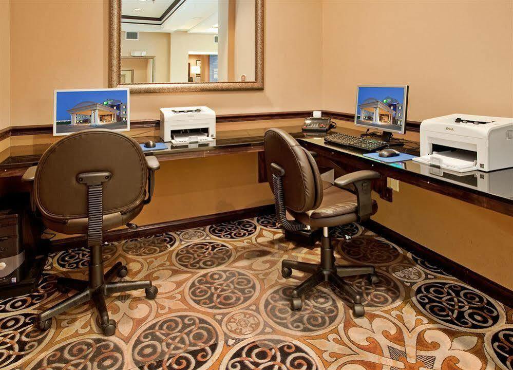 Holiday Inn Express Hotel & Suites Sedalia By Ihg מראה חיצוני תמונה