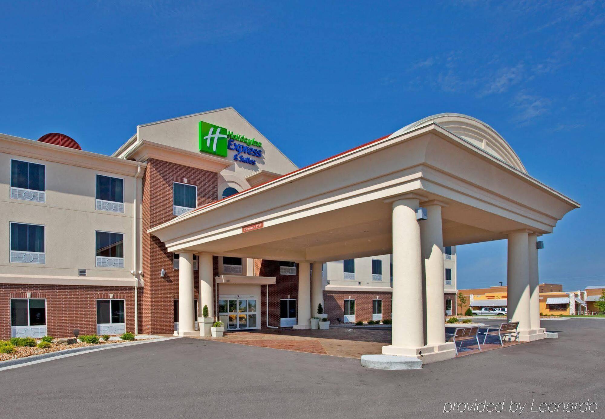 Holiday Inn Express Hotel & Suites Sedalia By Ihg מראה חיצוני תמונה